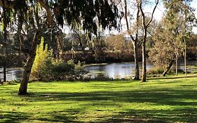 Breakaway Twin Rivers Caravan Park